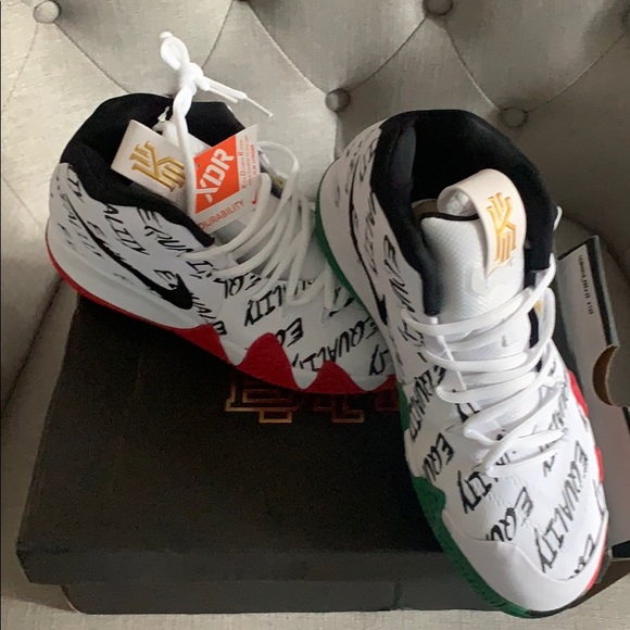 Krueger 4 Nike Sneakers - Picture 4 of 6